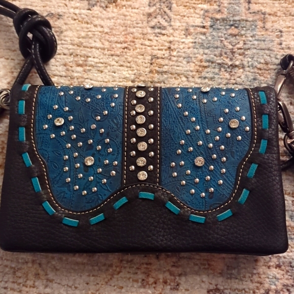 American Bling Western Cross bag and wristlet NWOT - Picture 1 of 13